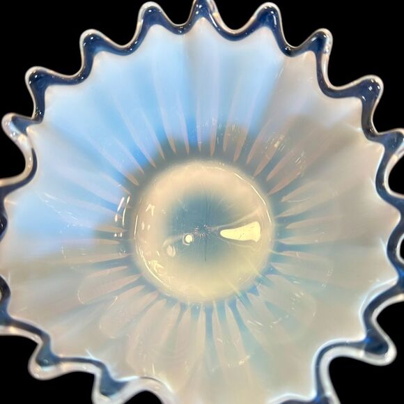 Fostoria Heirloom Opalescent Glass Mid-Century Modern Handkerchief Bowl - Picture 2 of 9